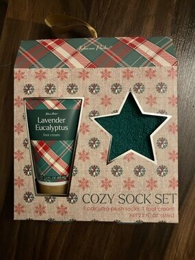 NWT lavender eucalyptus green fuzzy sock set